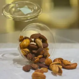 Royal Smoked Nuts